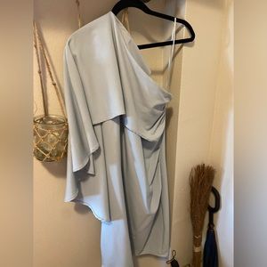 >>fun + funky closet clean out y’all! 
🪩dresses, tops, and bottoms s, m, and l